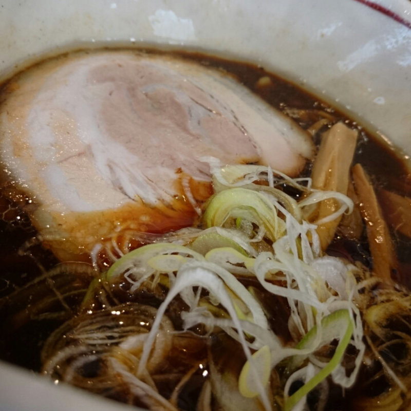 醤油らーめん(らーめん 誠や)