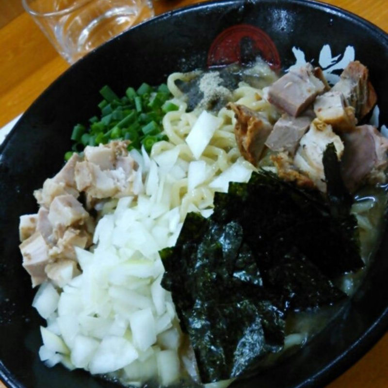 ニボまぜそば(追いゴハン付)(らーめん 逆流 )