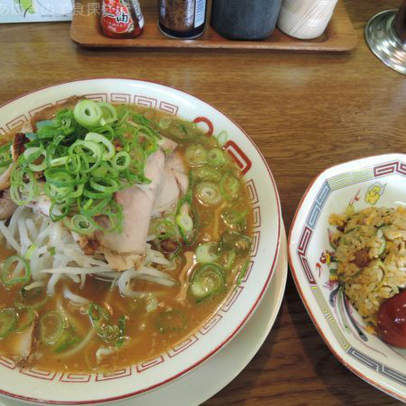餃子と焼き飯のセット(らーめん２国加古川店)