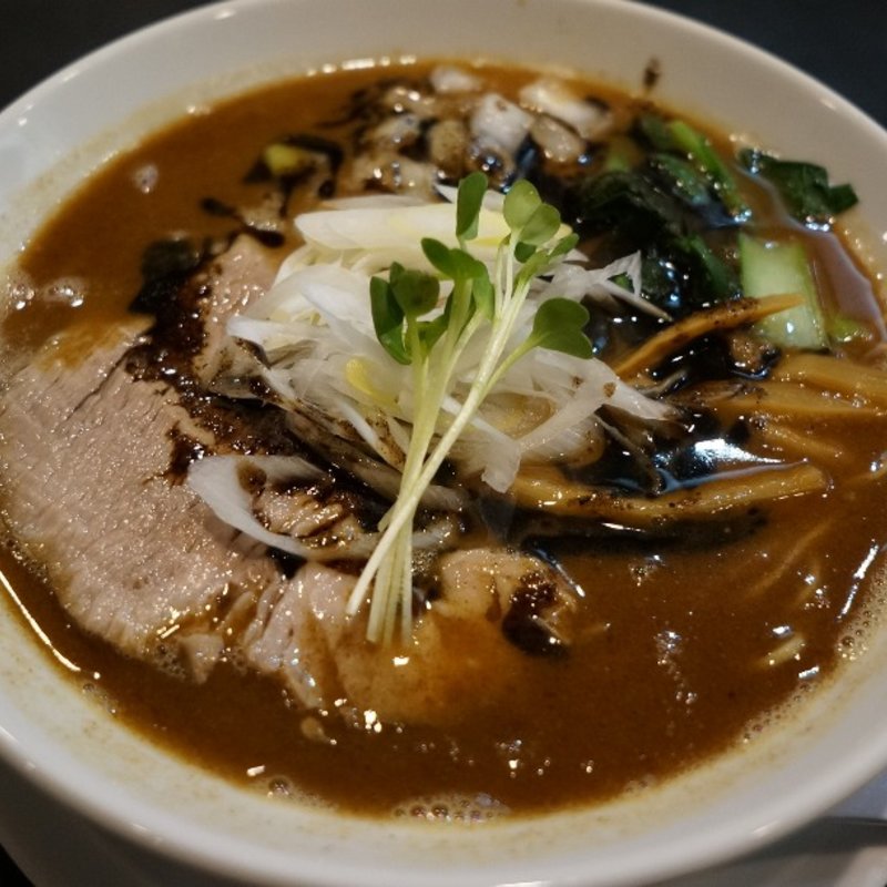 UWO＆BLACK(ラーメンキャロル （RAMEN CAROL）)