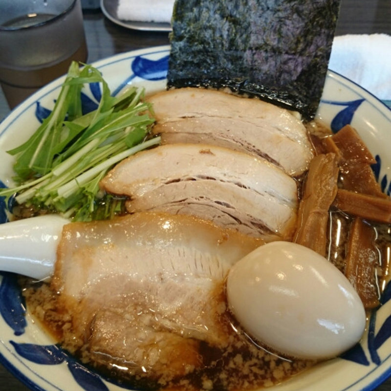 ラーメン 醤油(ラーメンつけ麺 奔放)