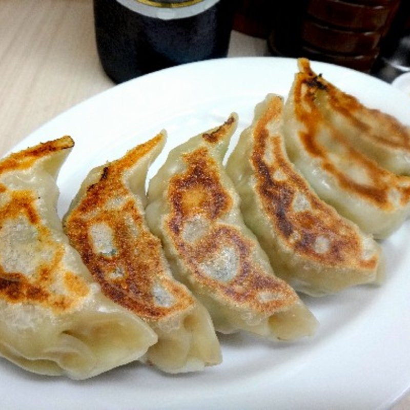 餃子(ラーメンやすごろう)