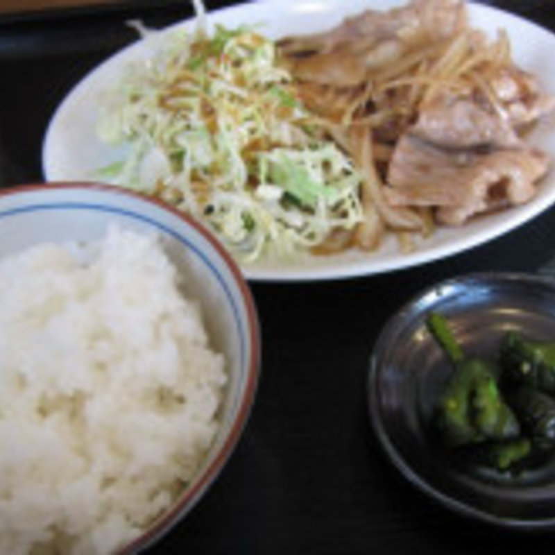 生姜焼きと半ライス(らーめんやひろ)