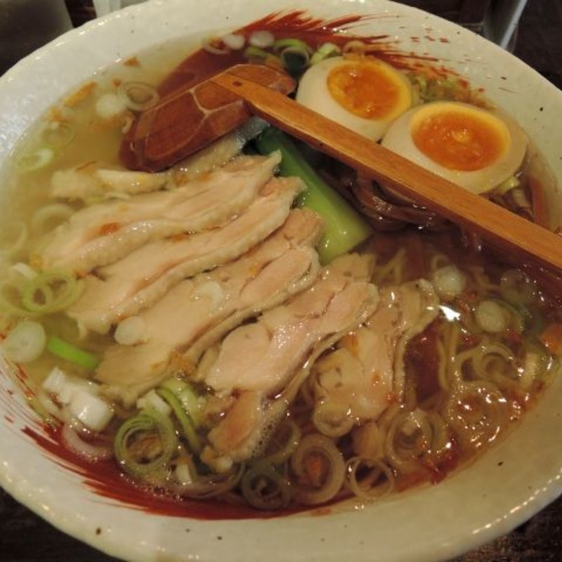 鶏らーめん＋煮玉子(らーめん中々 （らーめんなかなか）)