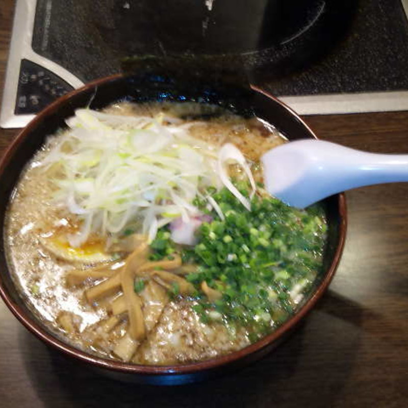 とんこつ醤油らーめん(らーめん四五六)