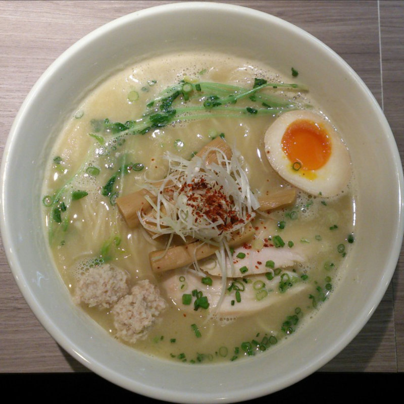 濃厚鶏白湯らーめん(らーめん専門店 拉ノ刻)