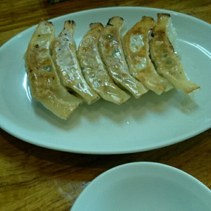 餃子(ラーメン専門店 旭屋)