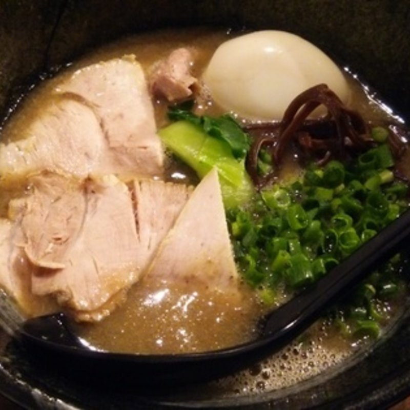 極濃豚骨らーめん(極濃豚骨 らーめん小僧)