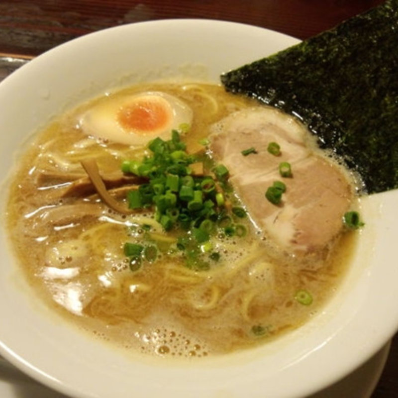 ニボトン(らーめん本竈)