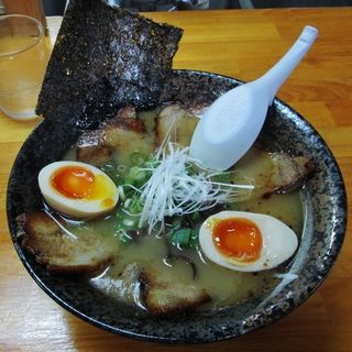 炙りチャーシュー麺(ラーメン村主亭 )