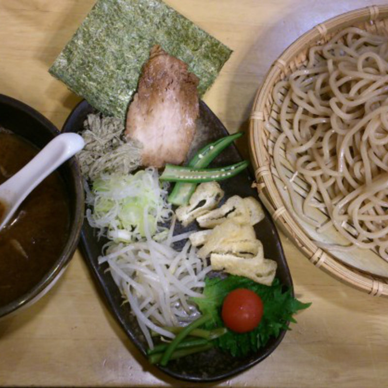 極盛　臺黒麺・特魚(らーめん臺大)