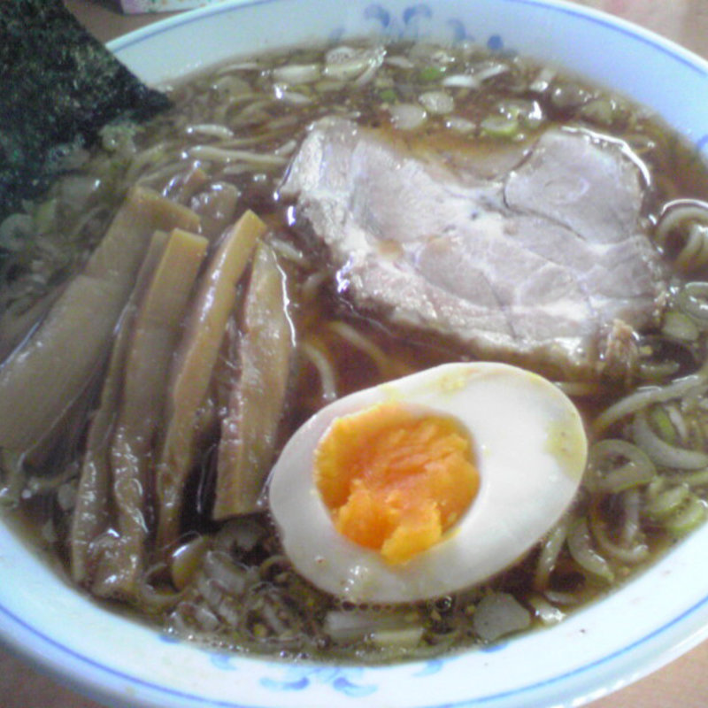 あっさり醤油ラーメン(ラーメン萬亀)