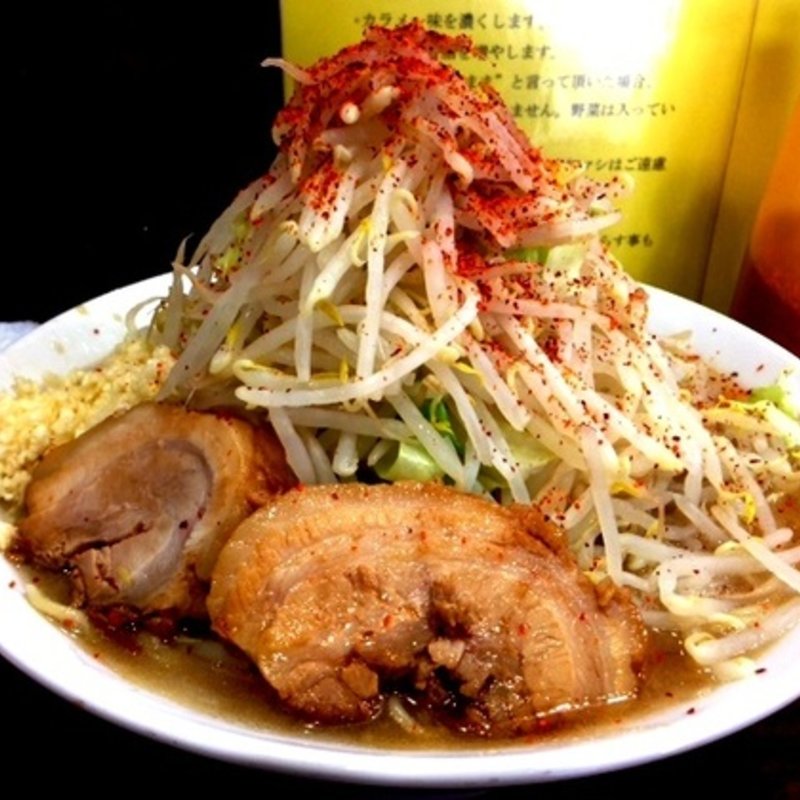 ラーメン大盛り(ラーメン豚んち)