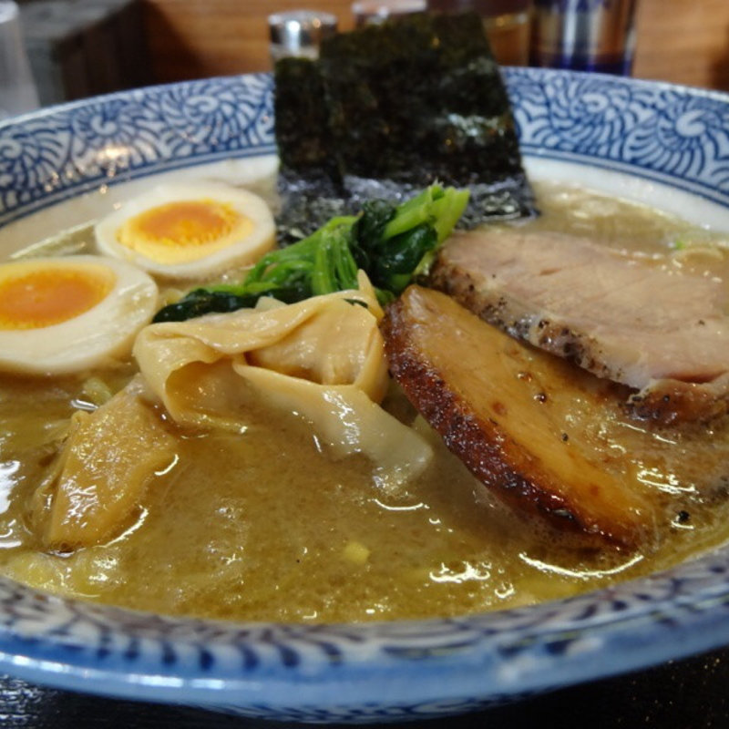 濃厚鶏魚介らーめん(鈴家)