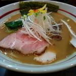 濃厚ニボ味噌ら～麺(らー麺 あけどや )