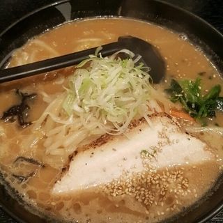 赤味噌ラーメン(らー麺 家康 北郷店)