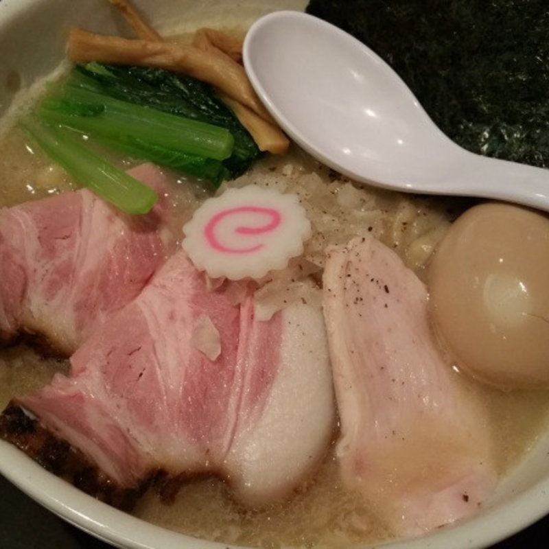 鶏白湯らぁめん(らぁめん つけめん　粋や （いなせや）)