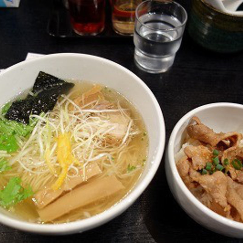 ゆず塩ラーメン＆ミニ生姜焼き丼(らぁめん大山 川崎店)