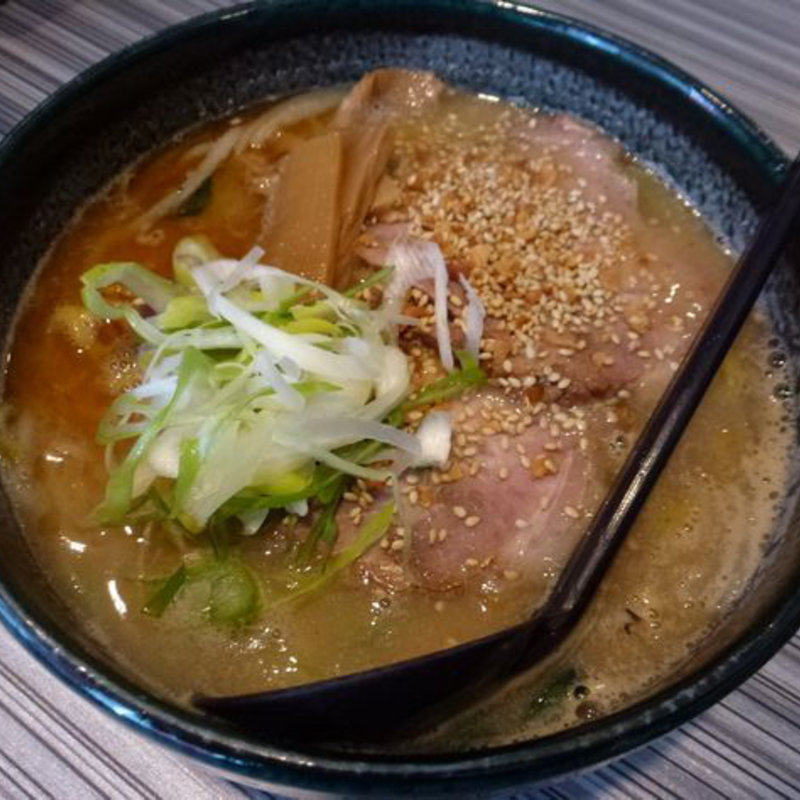 味噌らぁめん(らぁめん銀波露 とかち帯広店 （ぎんぱろう）)