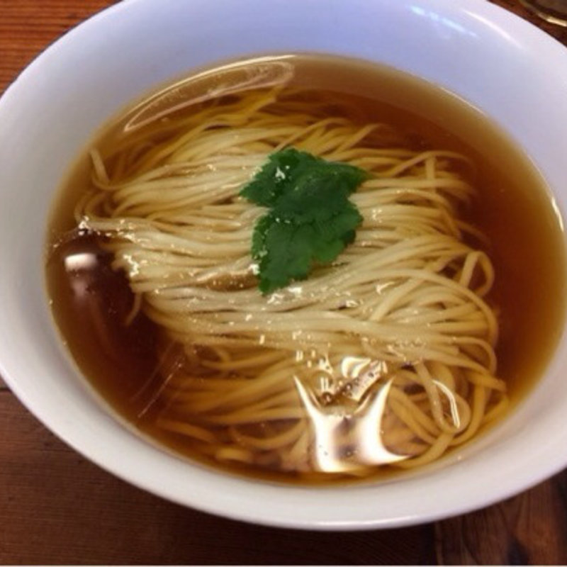 かけ醤油らぁ麺 恩(らぁ麺屋 飯田商店)