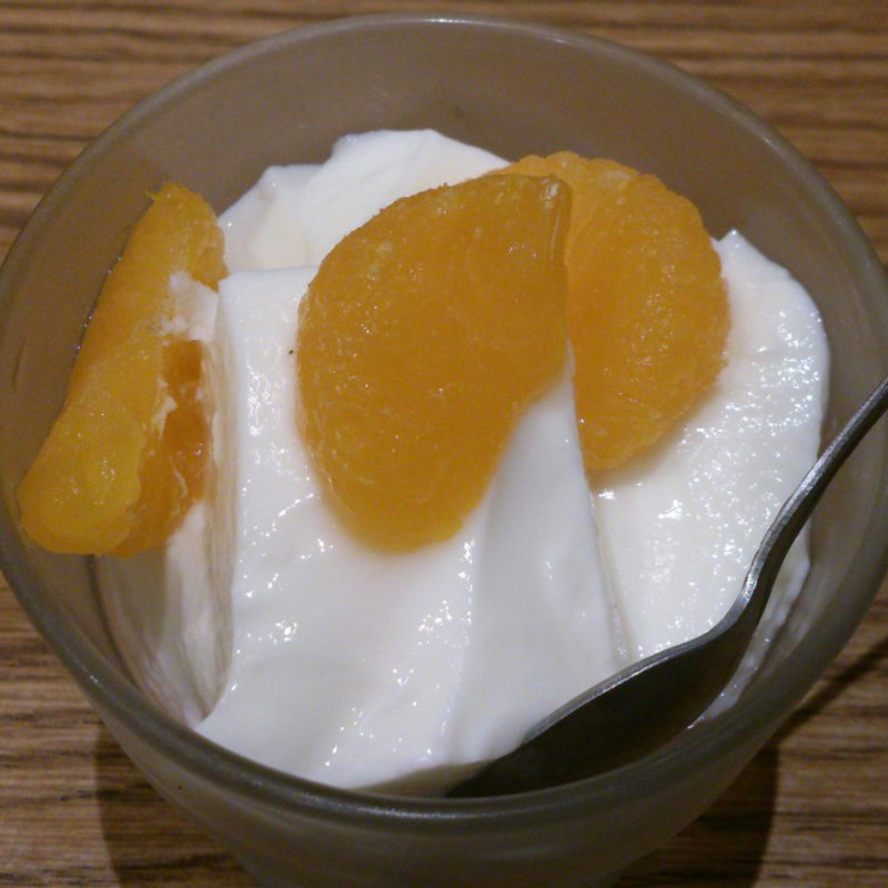 杏仁豆腐(ヌードルレストランライオン)