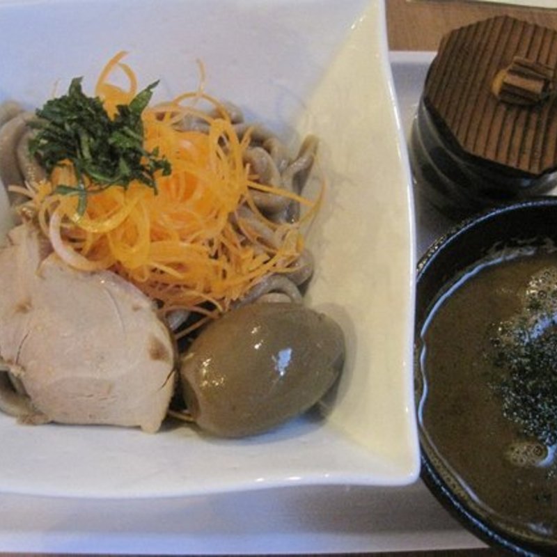 味玉つけ麺(ライズ アゲイン （SUPER DIPPING NUDLE RISE AGAIN）)