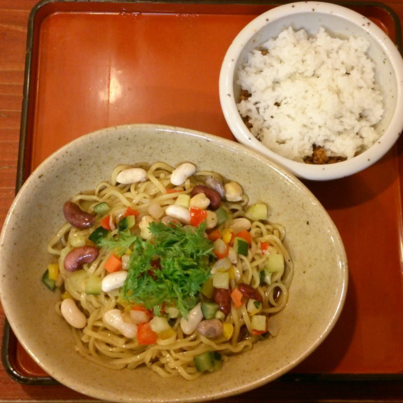 冷やし中華　ご飯付き(麺房 昭和呈)
