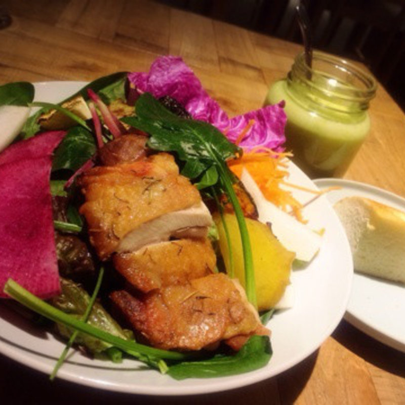 サラダランチ(ラシーヌ ミートボールアンドローカル テーブル)