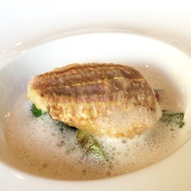 イトヨリのポアレ(レストラン ラ・シュミネ)