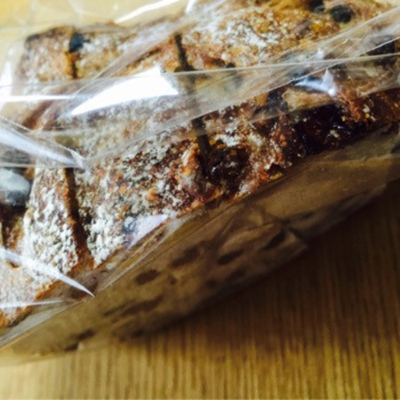 クルミとぶどうのパン(ラスティコ )