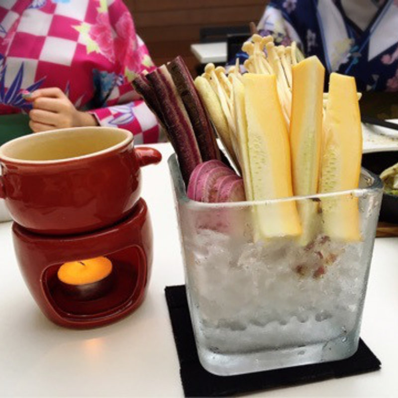 産直新鮮野菜のバーニャカウダー(ラバサラ カフェアンドグリル 浅草店 （LaVASARA CAFE&GRILL）)