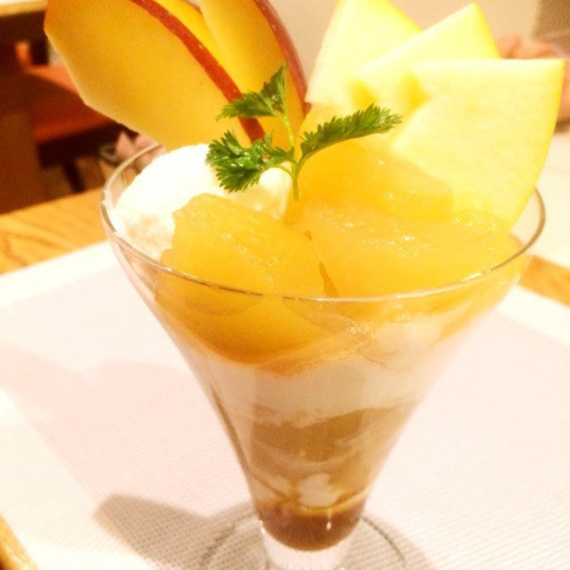 りんごパフェ(ラフルッタ （lafrutta）)