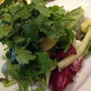 青パパイヤとタコジャガイモのパクチーサラダ(ラム&パクチー Salad days)