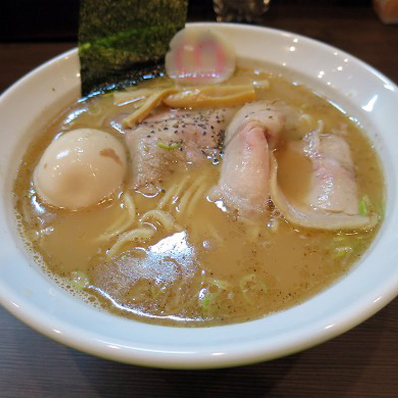 味玉にぼしらーめん(ららら )