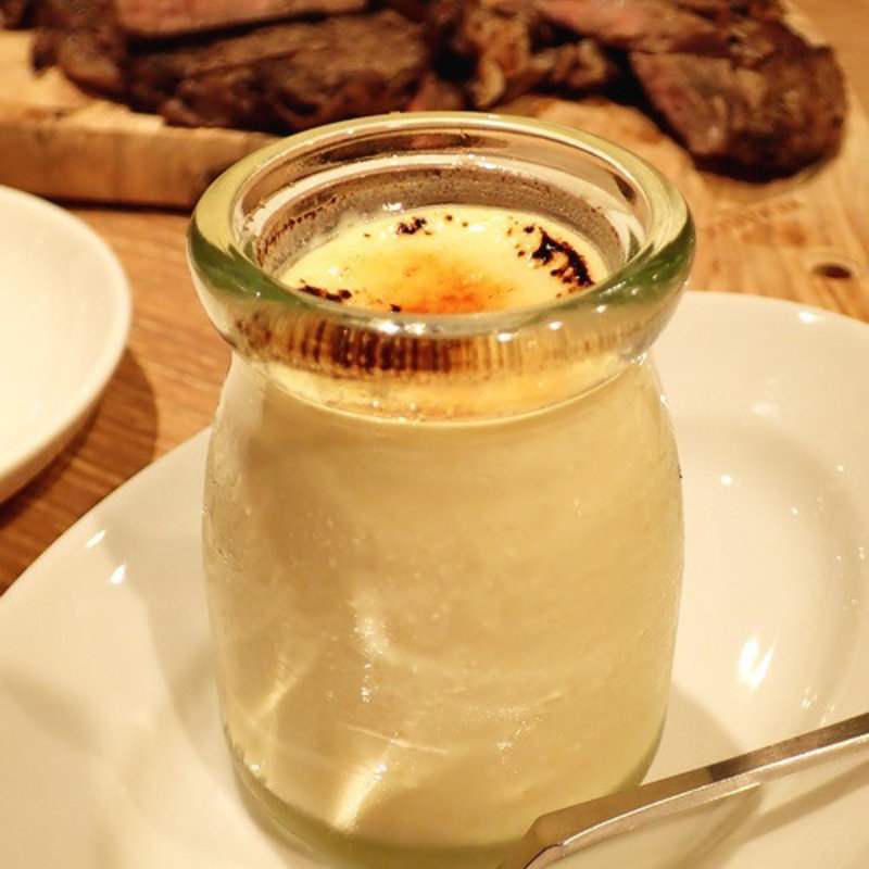 自家製クレームブリュレ(神田の肉バル ランプキャップ 神田店)