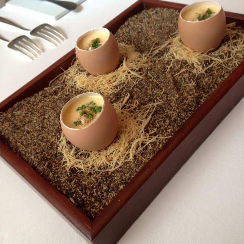 京都美山“初卵”(ランベリー ナオト キシモト ビス （L'EMBELLIR Naoto Kishimoto Bis）)