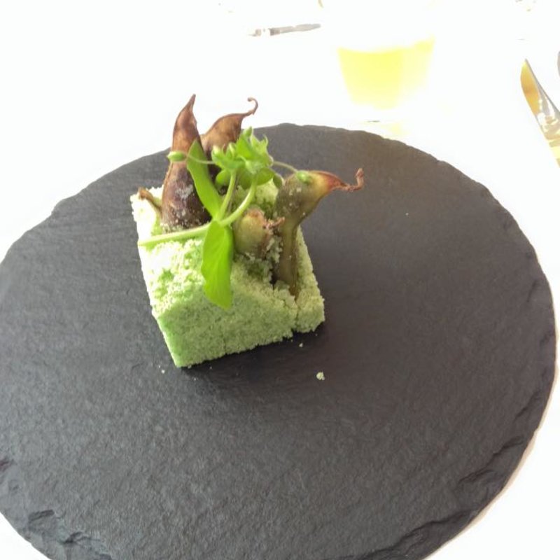 枝豆の岩塩包み焼き(ランベリー ナオト キシモト ビス （L'EMBELLIR Naoto Kishimoto Bis）)