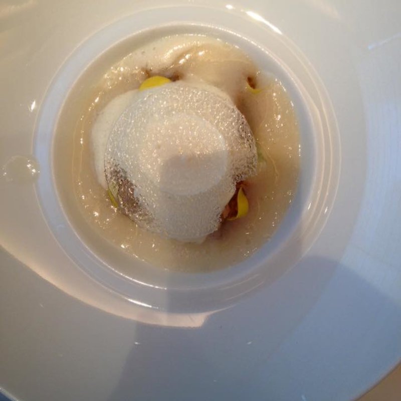 洋梨のスープ仕立てレモンはちみつのグラスオレンジとエルダーフラワーのあわ(ランベリー ナオト キシモト ビス （L'EMBELLIR Naoto Kishimoto Bis）)