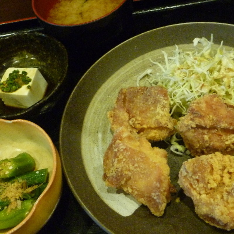若鶏の唐揚定食(りあん )