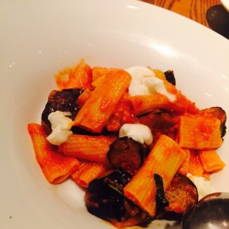 たっぷり揚げ茄子とボッコンチーニのトマトソース(RIGOLETTO WINE AND BAR)