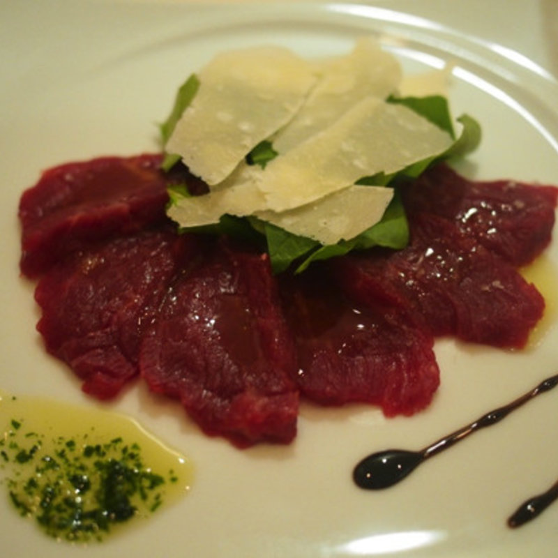 馬刺しのカルパッチョ(リストリア ジラソーレ)