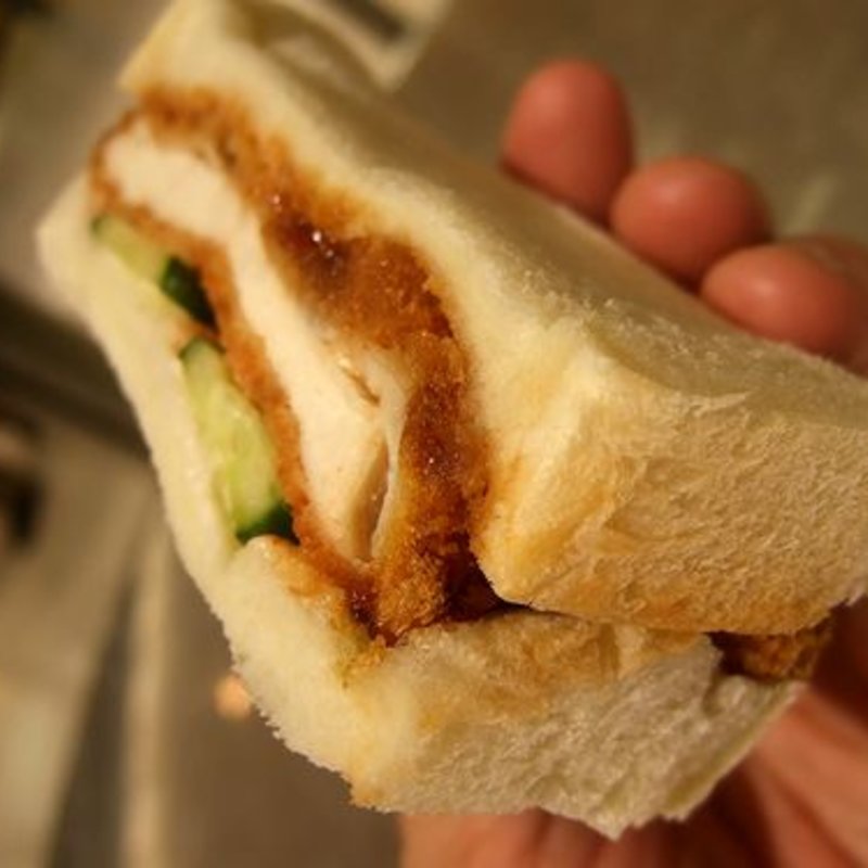 チキンカツサンド(リボリ 大濠店)