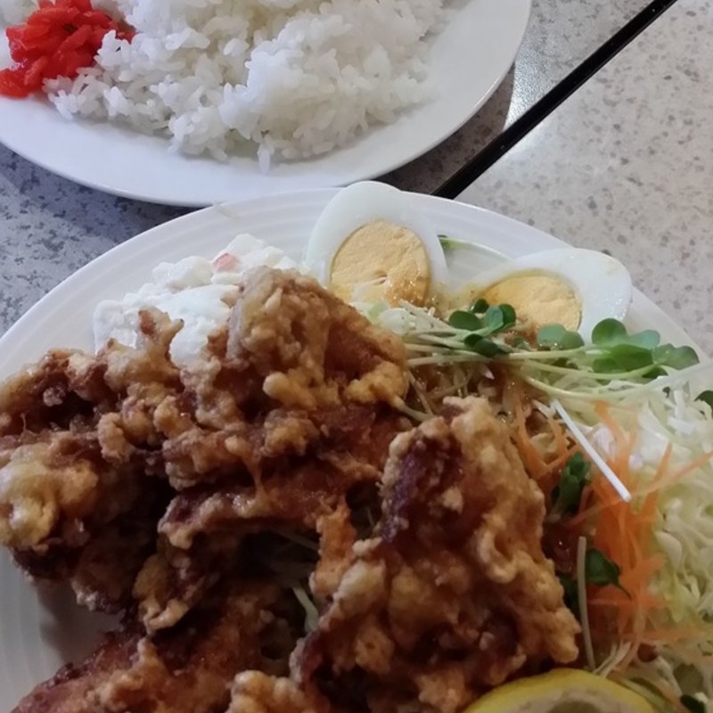 唐揚げライス(喫茶 リンド)