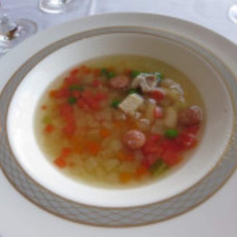 バスク風ガルビュールスープ(フレンチレストラン ル シエール)