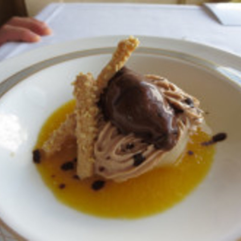 栗とカカオとパッションのコンポジション(フレンチレストラン ル シエール)