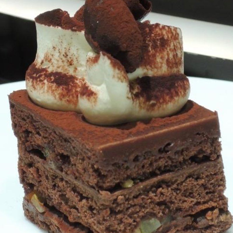 チョコラータ(ル　ショコラ　ドゥ　アッシュ 渋谷ヒカリエ ShinQs店 （LE CHOCOLAT DE H）)