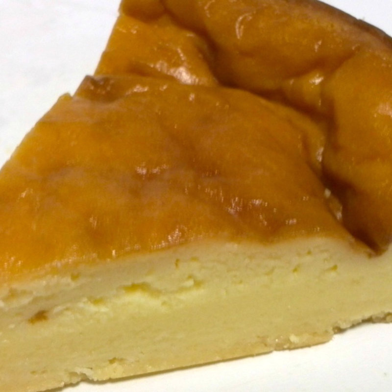 カマンベールチーズケーキ(パティスリー ル・ラピュタ)