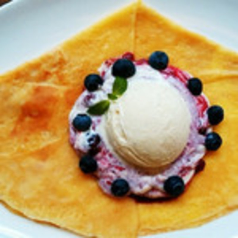 ブルーベリーカスタードとバニラアイスのクレープ(ルコックロティ （Le Coq Roti）)
