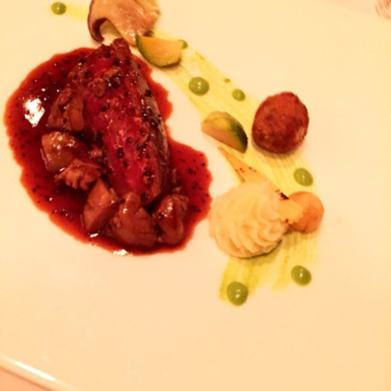 お肉料理(フライングトマトカフェ )