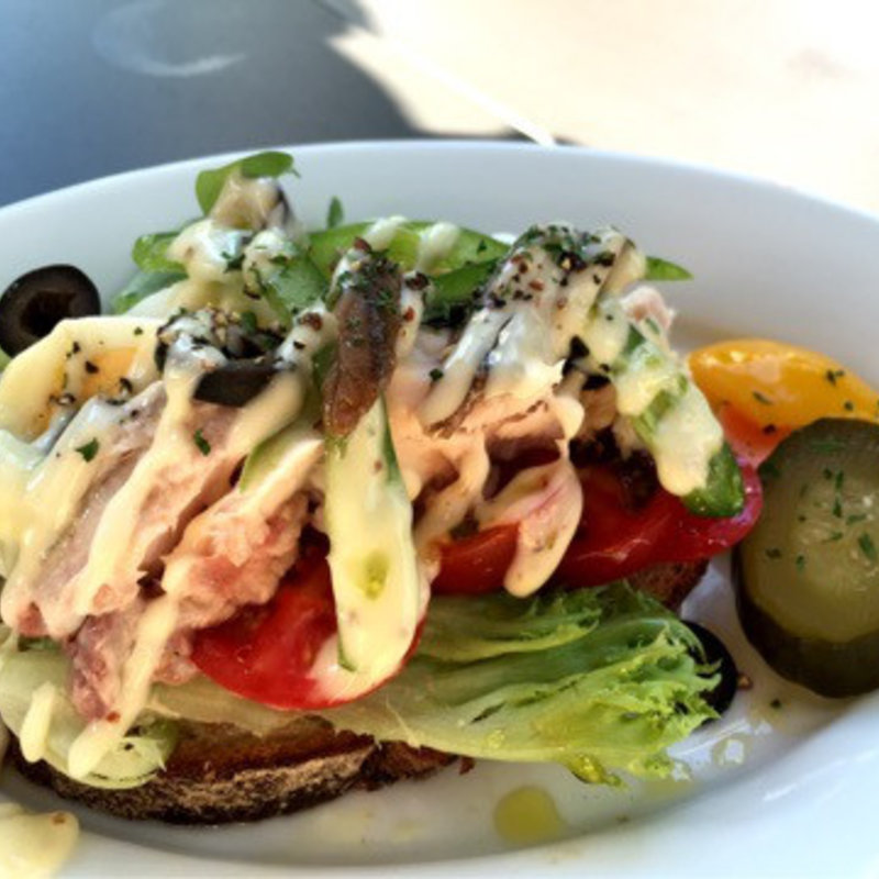 本日のサンドウィッチ サラダニソワーズ(レ ロジェ ビストロ ド ロア （LES ROSIERS BISTROT DE L’OIE）)